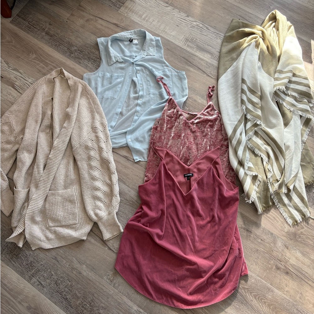 Lot of women’s tops- size large